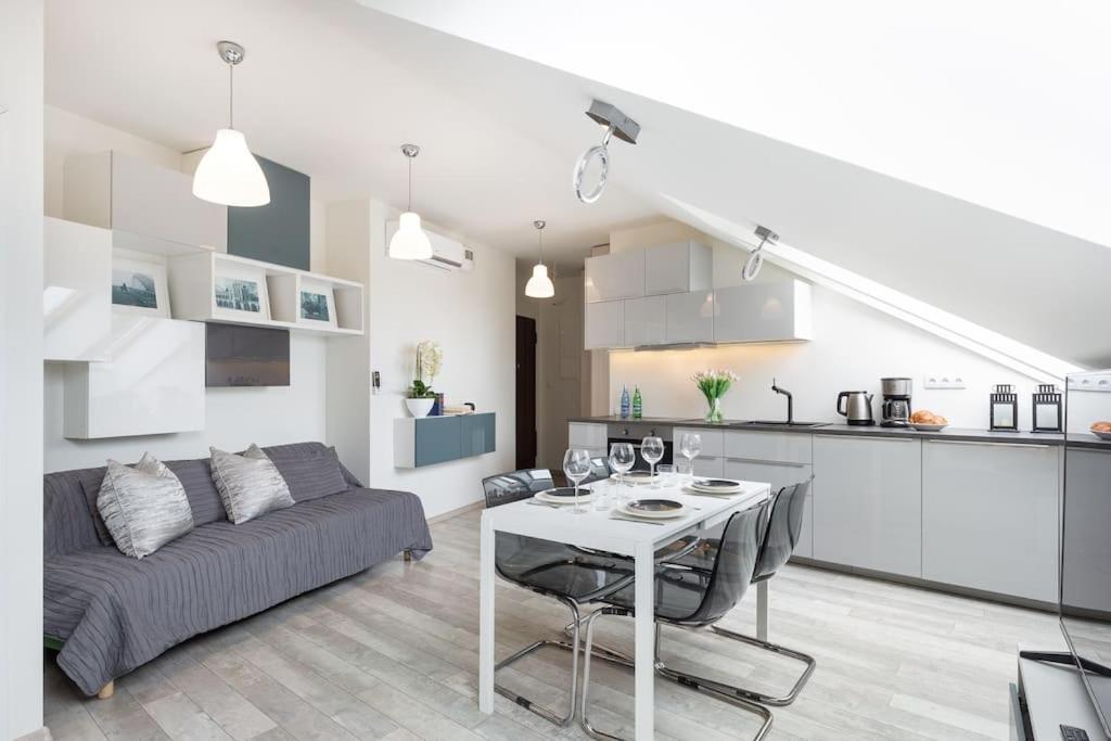 Modern & New Place Next To Wawel Castle & Vistula Cracovia Exterior foto